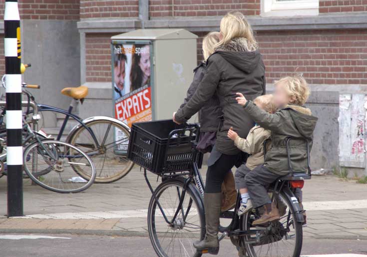 mae-holandesa-bike_criancas